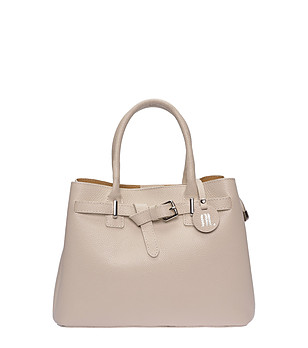 Бежова чанта тип тоут с декоративен колан tote снимка