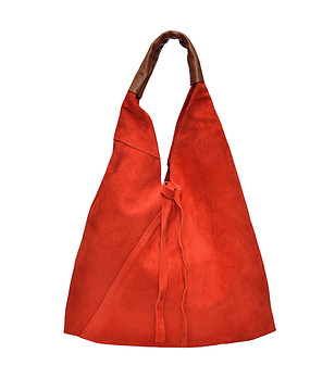 Червена чанта тип hobo  снимка