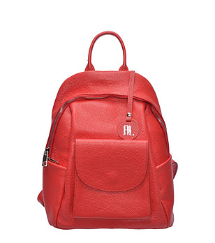 Червена раница  снимка