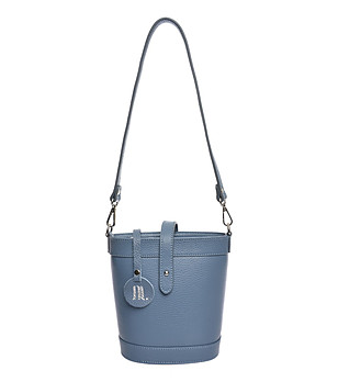 Дамска кожена синя чанта снимка