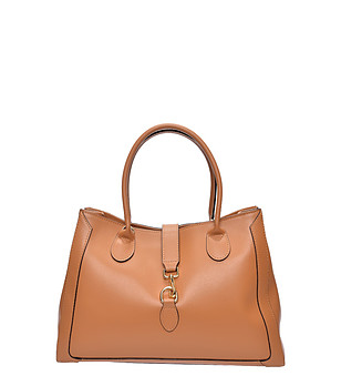 Кафява чанта  снимка