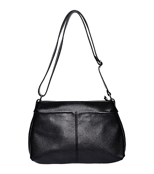 Черна дамска чанта през рамо снимка