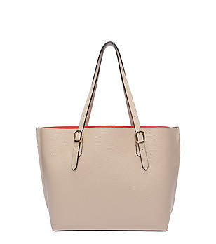 Бежова раменна чанта  снимка