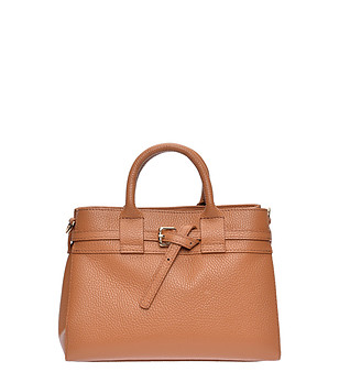 Кафява кожена чанта  снимка