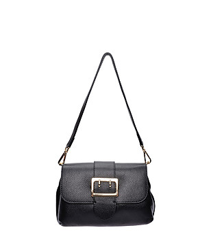 Черна кожена чанта за през рамо с капак снимка