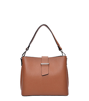 Кафява кожена чанта тип tote снимка