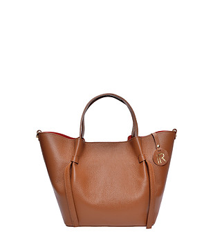 Дамска трапецовидна чанта в цвят коняк с несесер снимка