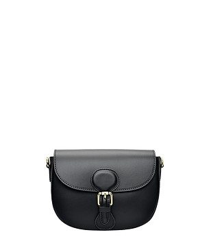 Черна дамска кожена чанта за рамо снимка