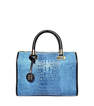 Синя кожена дамска чанта с кроко релеф снимка