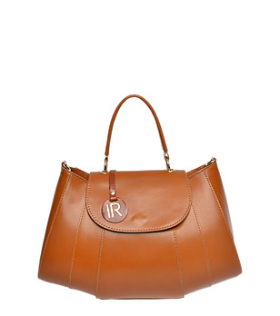 Дамска чанта в цвят коняк от естествена кожа с нестандартна форма снимка