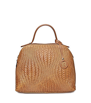 Дамска кожена чанта в цвят коняк с плетеници Eliza снимка