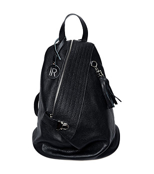 Кожена дамска раница в черно Milona снимка