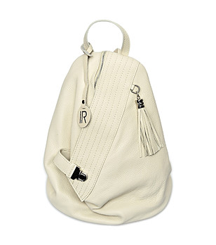 Кожена дамска раница в светлобежово Milona снимка