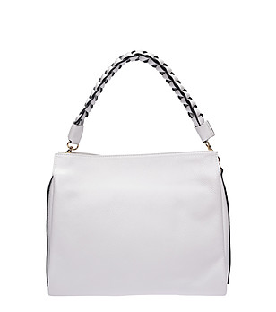 Бяла чанта за рамо с плетена дръжка BIANCO снимка