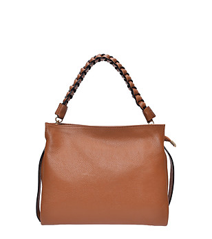 Кафява чанта за рамо COGNAC с плитка дръжка снимка