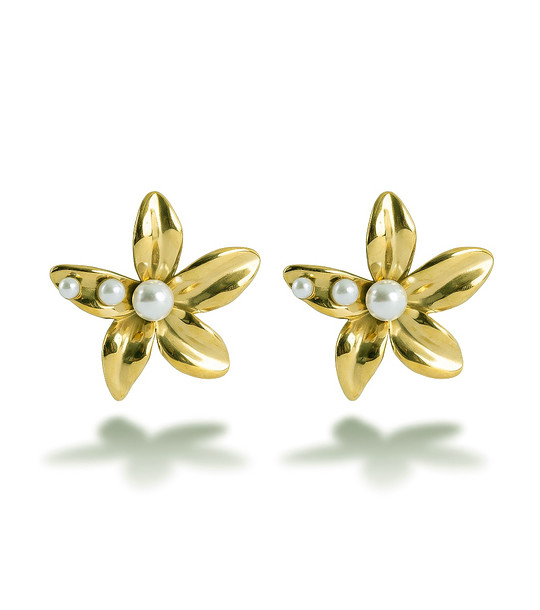 Златисти обеци цветя с перли снимка