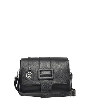 Малка дамска кожена чанта в черно снимка