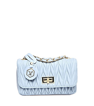 Ефектна кожена дамска чанта в светлосиньо Kalana снимка