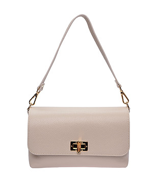 Бежова чанта за рамо с метална тока снимка