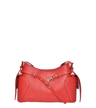 Червена чанта за рамо снимка