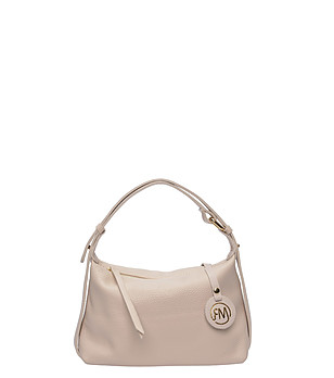 Бежова дамска чанта за рамо снимка