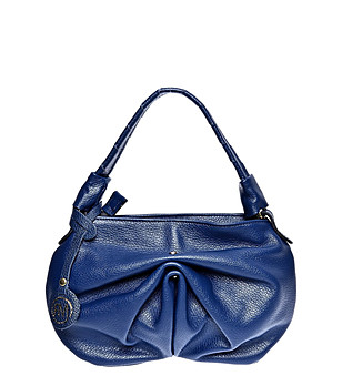 Малка дамска чанта от естествена кожа в син цвят снимка