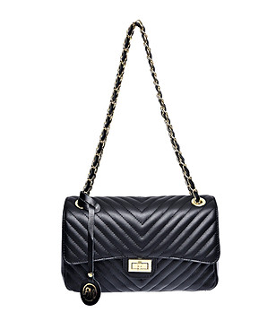 Дамска чанта от естествена кожа в черен цвят снимка