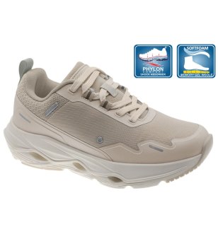 Бежови маратонки с мрежести елементи снимка