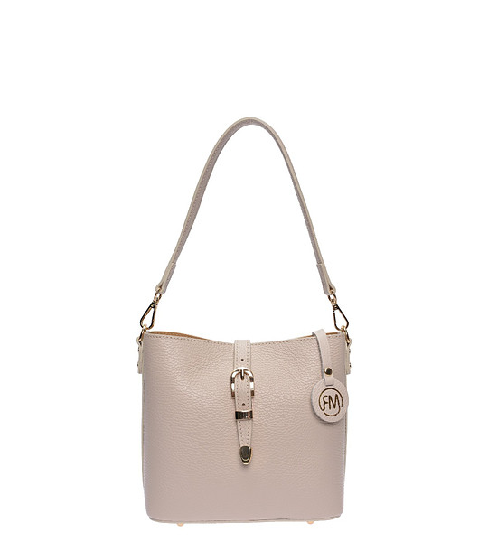 Бежова чанта тип кофа с катарама снимка