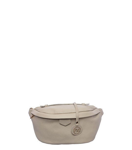 Бежова чантичка за кръст снимка