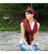 Шал Wody в кафяво с многоцветни и червени акценти-1 снимка
