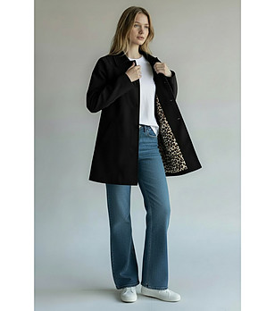 Дамски черен тренч с леопардова подплата снимка
