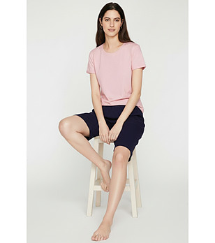 Дамска розова тениска с обло деколте снимка