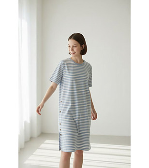 Синя раирана рокля с копчета AZUR снимка