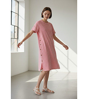 Розова раирана рокля с копчета ROSE снимка