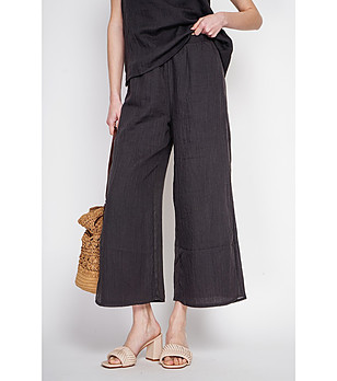 Черни панталони с прехлупване NOIR снимка