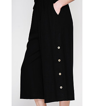 Черен панталон тип пола с копчета от лен снимка