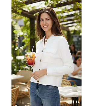 Бяла жилетка с копчета снимка