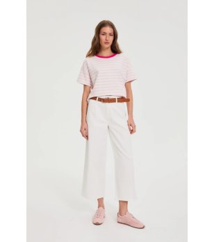 Дамски бели широки дънки снимка