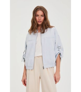 Дамско светлосиньо яке с катарами на ръкавите снимка