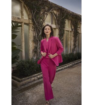 Дамско сако в цикламeн цвят снимка