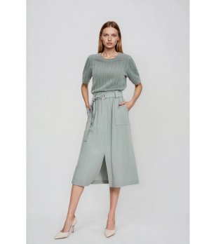 Маслиненозелена пола с колан снимка