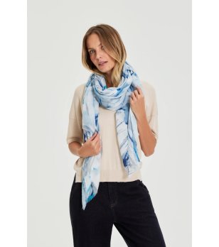 Дамски светлосин шал с принт снимка