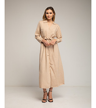 Бежова плетена рокля риза с джобове и колан снимка