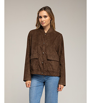 Кафяво яке от велурена материя с копчета и джобове с капаци снимка