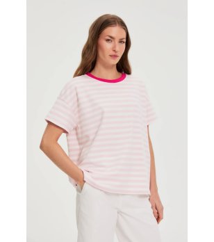 Розова дамска блуза на райе снимка