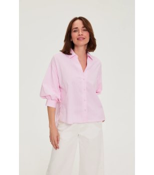 Дамска розова риза с широк ръкав снимка