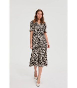 Дамска рокля в кремаво с шарка  снимка