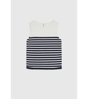 Дамски бял топ на райета снимка