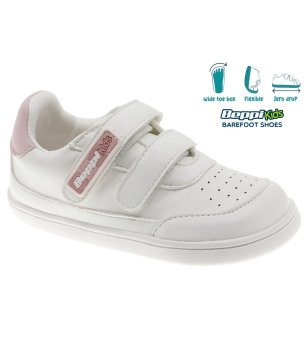 Детски бели обувки с велкро и с широка предна част  снимка